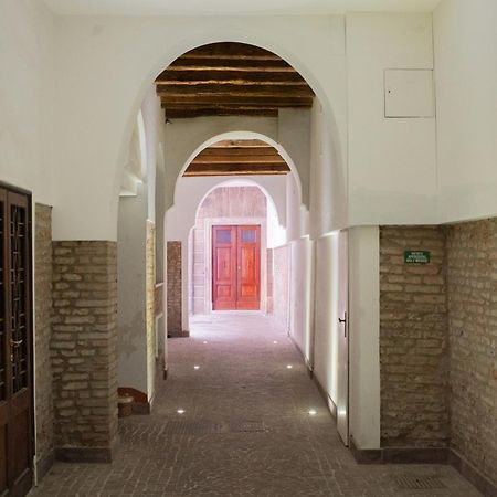 Corte Degli Estensi, Romantica Mansardina Ferrara Exteriér fotografie